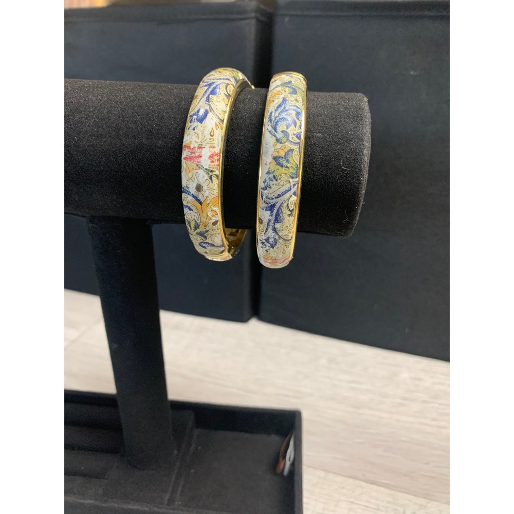 Vintage Style Floral Tapestry Hinged Bangle Bracelets Gold Tone Set of 2 4055